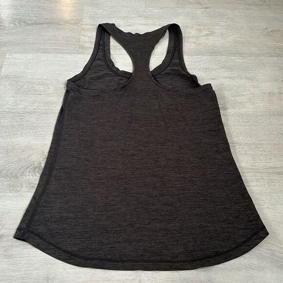 Vuori racerback tank top - Picture 2 of 5